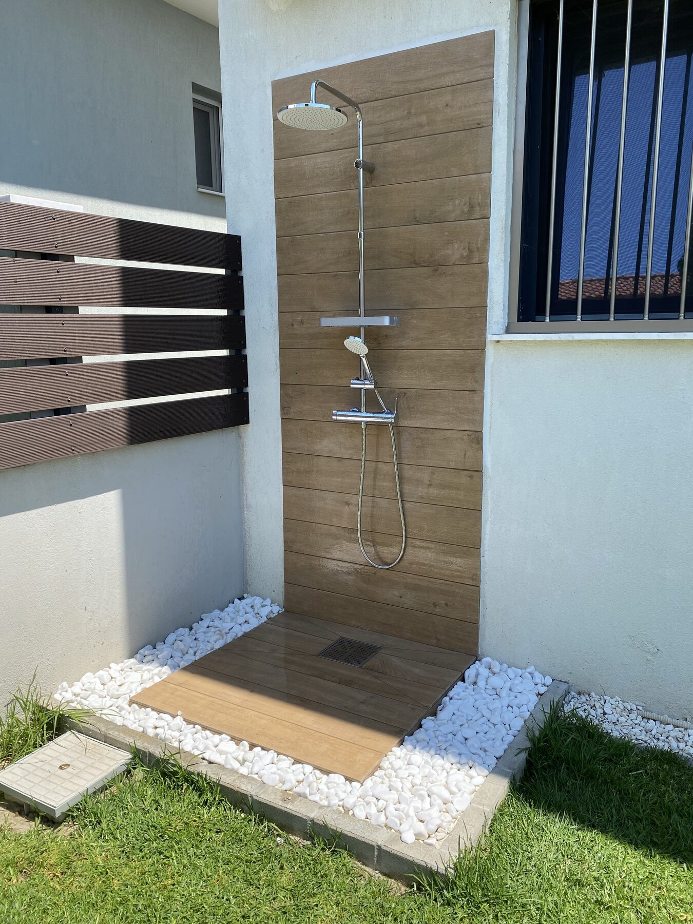 Outdoor dining area